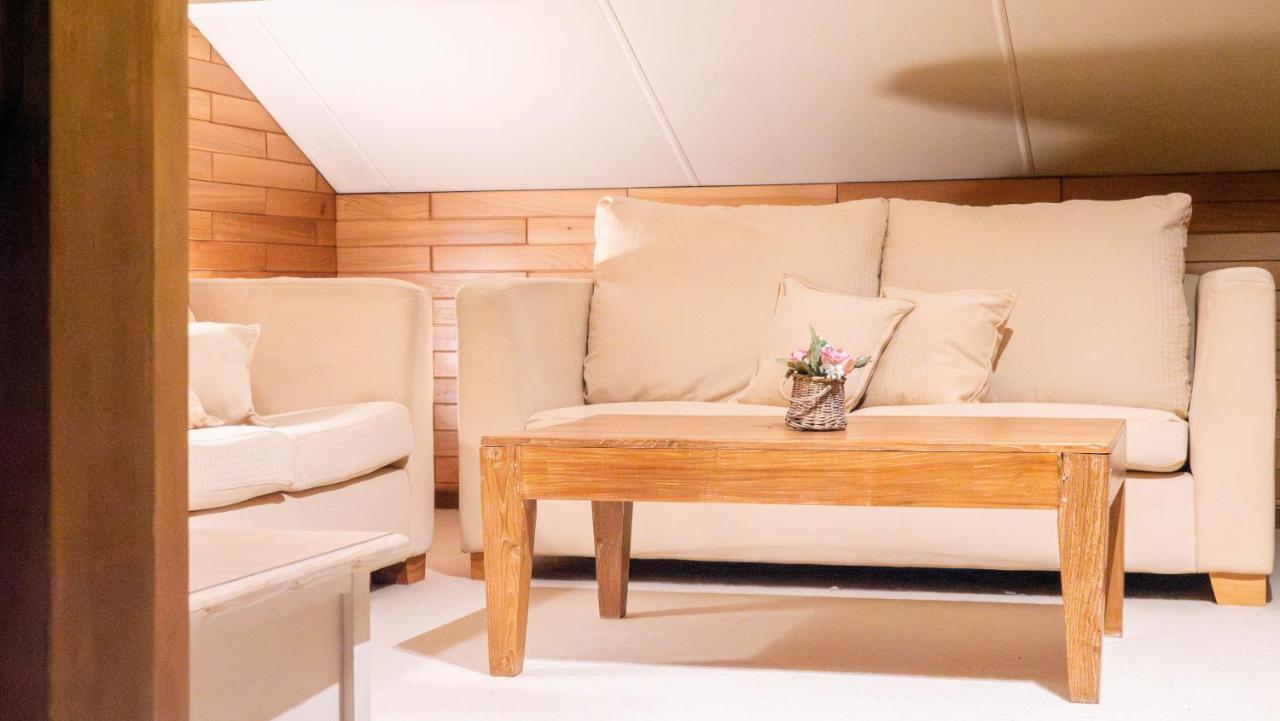 Le Colibri Spa Jacuzzi Durbuy Exterior foto