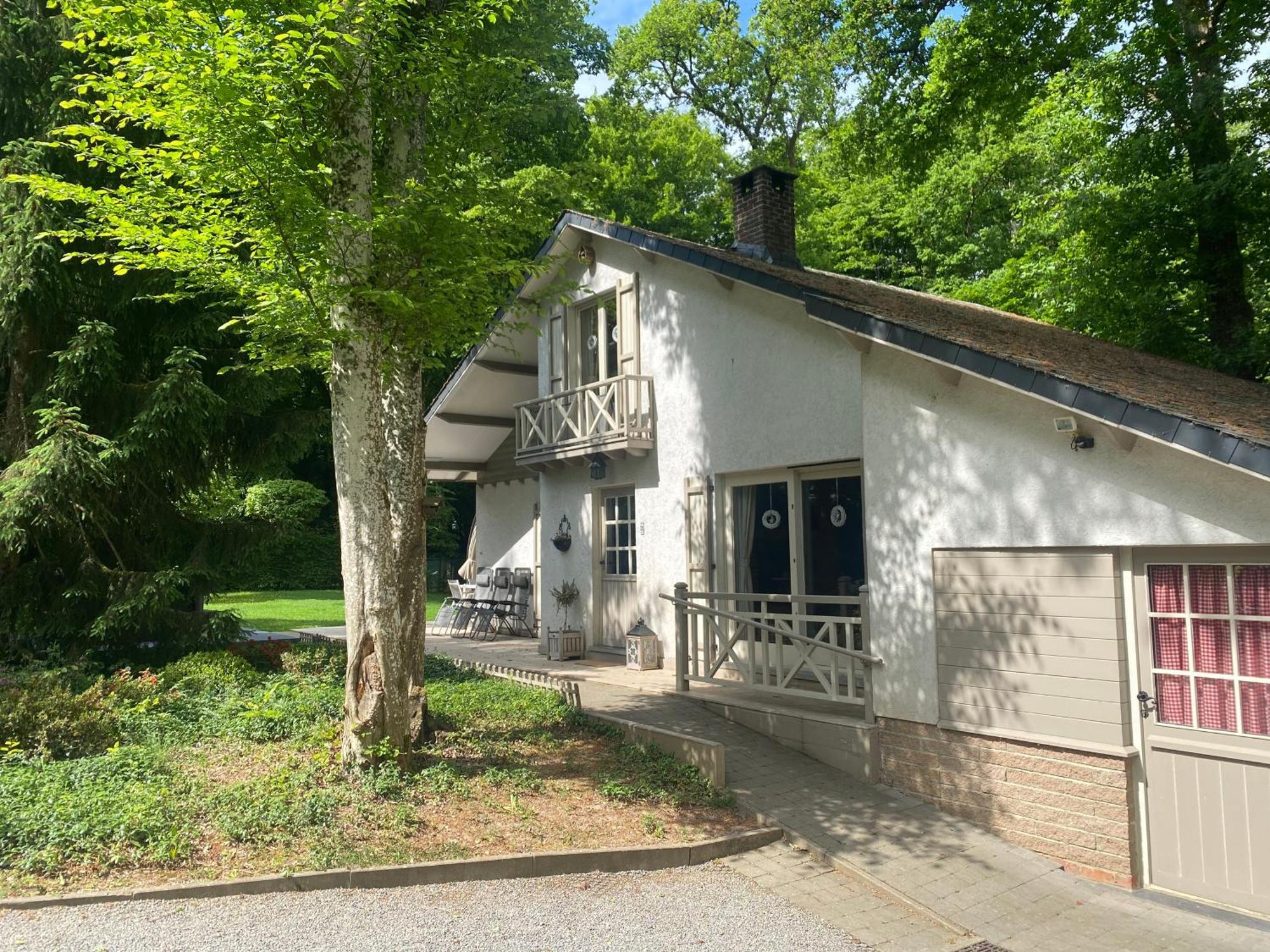 Le Colibri Spa Jacuzzi Durbuy Exterior foto